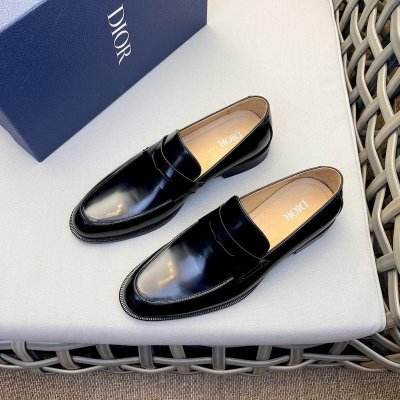 DIOR Men's Shoes 418